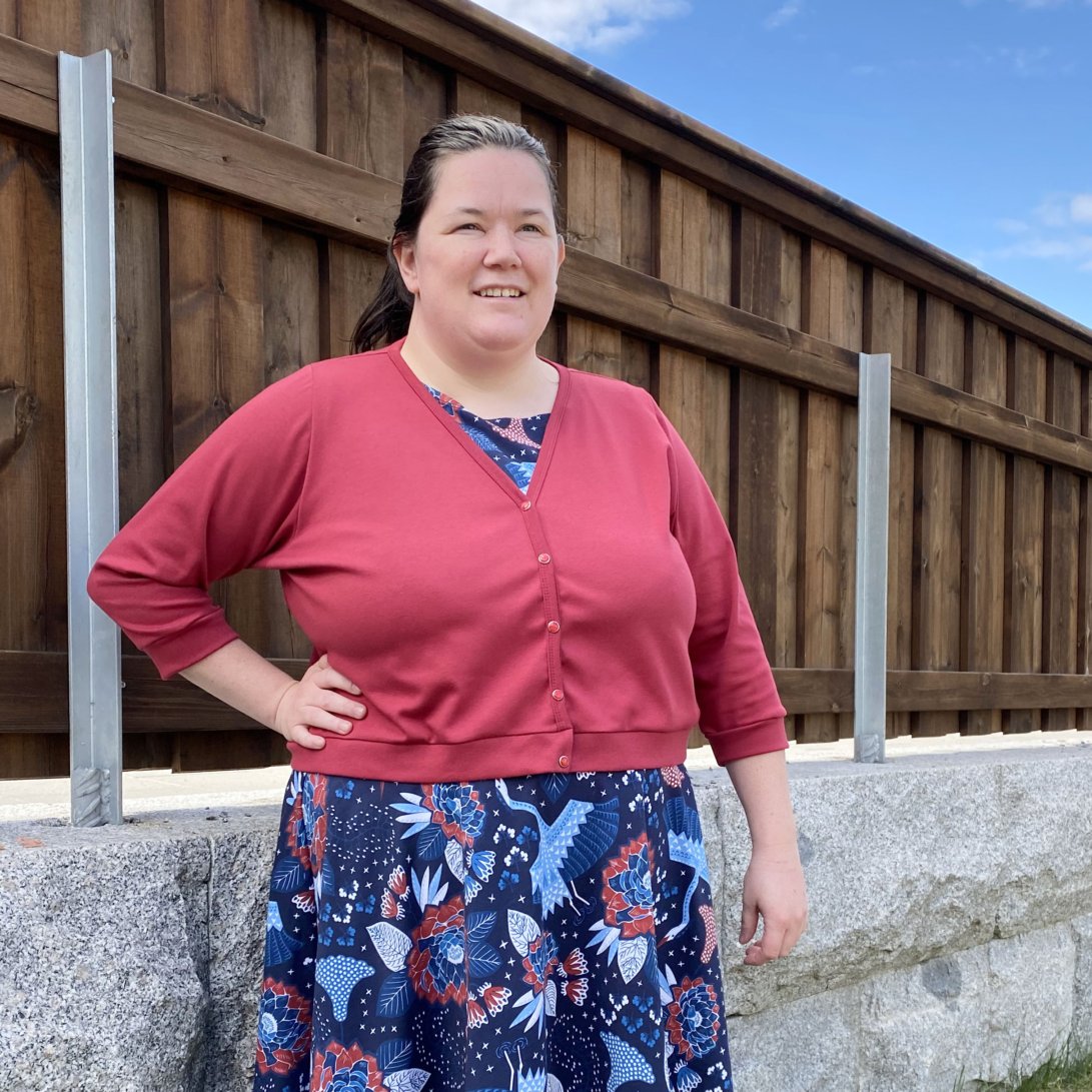 Ida Victoria Naaipatroon Cora Dress Cardigan (adult) | XXS-4XL, verwachte levering juli 2026 - Afbeelding 4