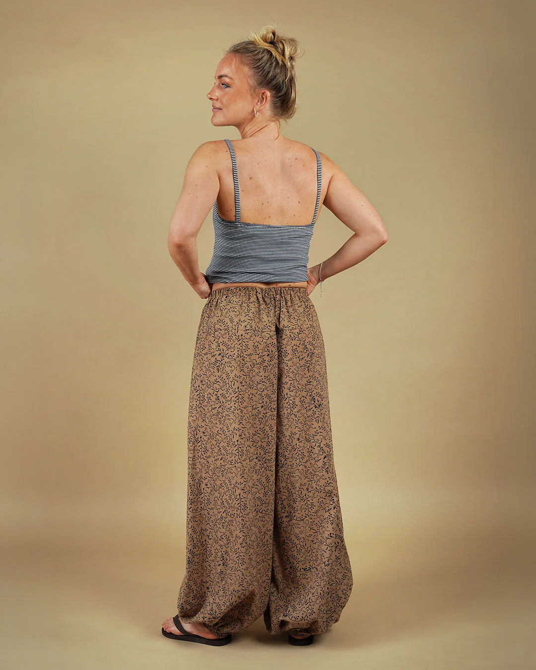 Wardrobe By Me Naaipatroon Broek Bubble Pants | S–3XL, verwachte levering juni 2026 - Afbeelding 10